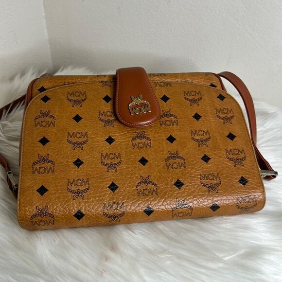 💯Authentic MCM Cognac Flap Flap Shoulder Bag 🍀 - Picture 13 of 17